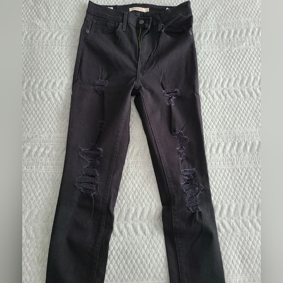 Levi's Women's high rise skinny jeans, size 28 - Picture 3 of 4